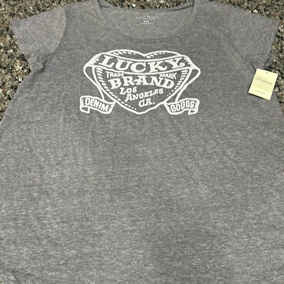 NWT Lucky Brand women’s Los Angeles graphic Logo T-shirt Gray Size XXL - Picture 4 of 5
